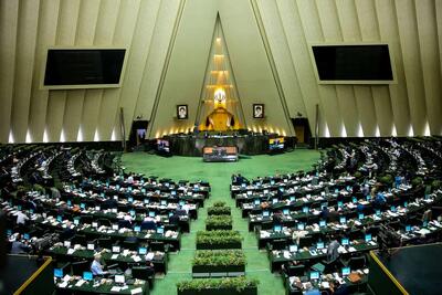 درخواست فوری یک نماینده از پزشکیان در خصوص وزیر اقتصاد