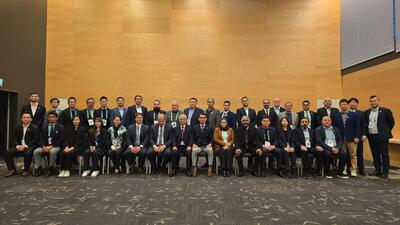 دیدار رئیس انجمن هاکی روی یخ ایران با مقامات فدراسیون جهانی