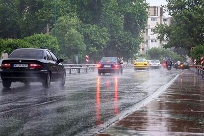 رعد و برق، باد شدید و گرد و خاک در راه تهران