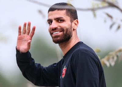 رفع ابهام، سرلک در پرسپولیس می‌ماند