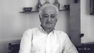 زیستن در میـان واژگـان
