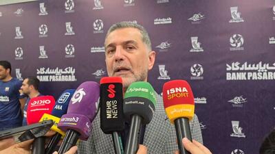 بهروز عطایی: ارقام و هزینه‌ها در والیبال ایران بسیار پایین است
