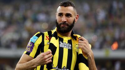 کریم بنزما شایعه انتقال به الهلال را تکذیب کرد /  «چرا باید به الهلال بروم؟!»