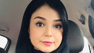 تصویر روز | رستوران گردی عجیب و دیدنی خانم مجری کیمیا گیلانی در هلند - گلی شی