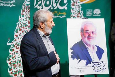معلم نویسندگان انقلاب