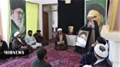 تبیین ابعاد فکری، سیاسی و معنوی امام خمینی (ره)