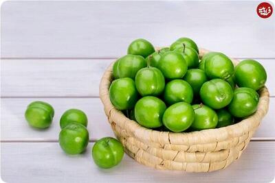 چه اتفاقی بعد از مصرف زیاد گوجه سبز در بدن می‌افتد؟