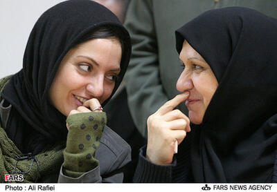 حضور برخی چهره‌ها در مراسم یادبود مادر مهناز افشار