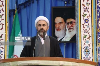 امام جمعه ایلام: حل مشکلات استان‌ها با تفویض اختیار به استانداران ممکن است