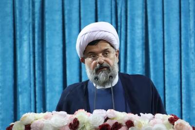 امام جمعه دشتی: برخی تفرجگاه‌ها به بستر ترویج قلیان تبدیل شده‌اند
