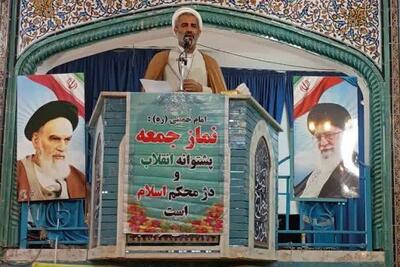 امام خمینی (ره) احیاگر اسلام ناب است