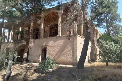 آغاز مرمت عمارت تاریخی منصوری ملایر - اکونیوز