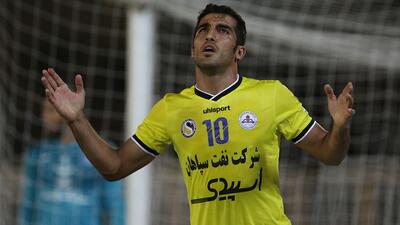 گل‌تاریخی وحید امیری به پرسپولیس با پیراهن نفت - پارس فوتبال