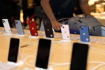 رئیس کل گمرک: ممنوعیت‌های واردات تلفن همراه برداشته شده است