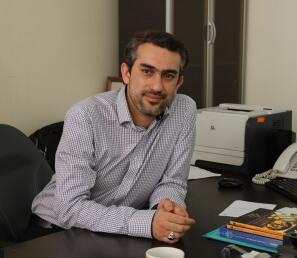 حضرتی: حضور مدنی‌زاده در دولت، حل مشکلات اقتصادی را تسریع می‌کند