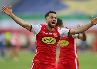 پورعلی‌گنجی با پرسپولیس تمدید کرد