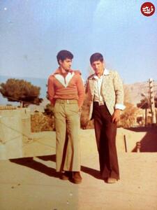 عکس/ ژست جالب سردار سلیمانی ۴۸ سال پیش در کنار برادرش با لباس شخصی | اقتصاد24