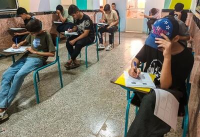 اختلال در امتحان علوم پایه نهم؛ رمز سوالات باز نشد
