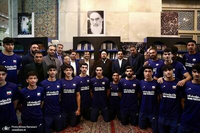 دیدار جمعی از جامعه ورزش با سید حسن خمینی