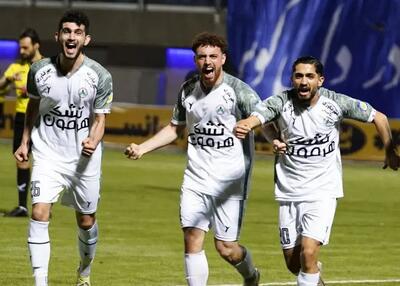 هافبک جوان ذوب آهن ماندنی شد - پارس فوتبال