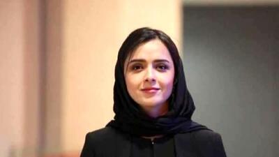 سلفی ترانه علیدوستی در ورزشگاه آزادی و دوستان برای فیلم «تفریق»