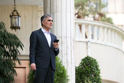 رئیس‌کل بانک مرکزی عازم چین شد