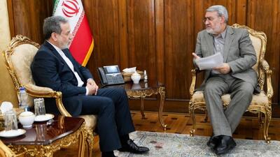 دیدار سفیر جدید ایران در چین با وزیر امور خارجه