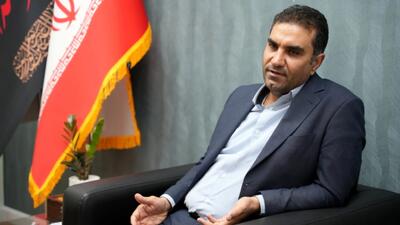 پوردهقان، نماینده مجلس: دولت پزشکیان مانند دولت روحانی، همه مسائل را به مذاکرات گره زده است