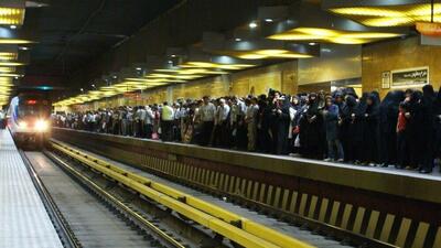 سرویس‌دهی شبانه مترو تهران در مسیر «حرم تا حرم»