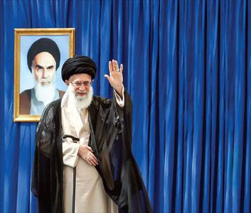 خامنه‌ای منادی خمینی 