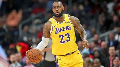 لبران جیمز؛ نخستین بازیکن NBA با ۲۳ فصل حضور فعال