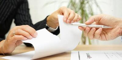 آیا با فوت موجر و مستأجر، قرارداد اجاره باطل می‌شود؟