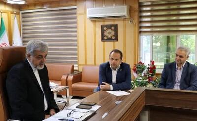 تاکید فرماندار رشت بر رفع مشکل آنتن‌دهی تلفن همراه و اینترنت در شهرستان