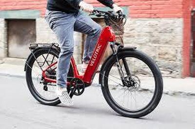 روز دوچرخه سوار/ وقتی باتری هم رکاب می‌زند/ تجربۀ جدید با e_bike 