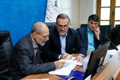 تأکید بر اولویت اشتغال شهروندان داخلی نسبت به اتباع خارجی در انواع مشاغل