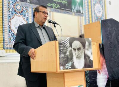 فرهنگ امام خمینی (ره) فرهنگ ایثار، خدمت و مقاومت است