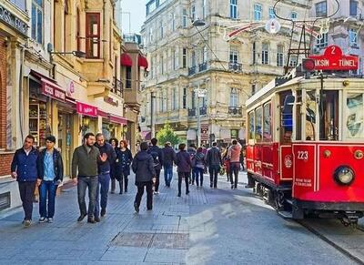 هشدار وان درباره ازدحام بی‌سابقه گردشگران ایرانی - اکونیوز