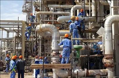 بحران مهاجرت نیروی کار در صنعت نفت به آچار به دست ها رسید/ حقوق متخصصان نفتی در کشورهای همسایه 10 برابر ایران است