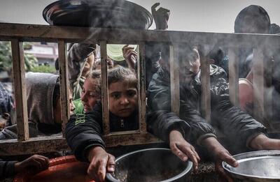 ۳۰۰ شخصیت در غزه خواستار جمع‌آوری مراکز توزیع آمریکایی شدند