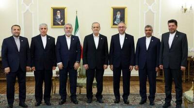گسترش همکاری‌ها با کشورهای مختلف، ایران را در برابر تکانه‌ها مقاوم می‌کند - مردم سالاری آنلاین