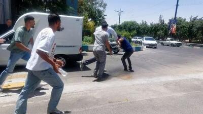 درگیری موافق و مخالفان احسان حدادی مقابل وزارت ورزش و جوانان + فیلم
