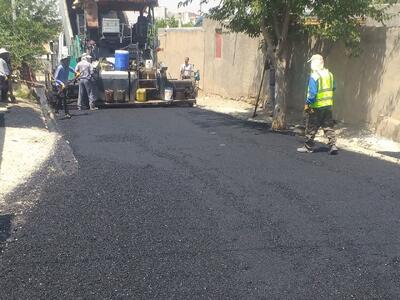 آسفالت ۴۶ هزار و ۷۰۰ مترمربع از معابر شهری خمین انجام شد
