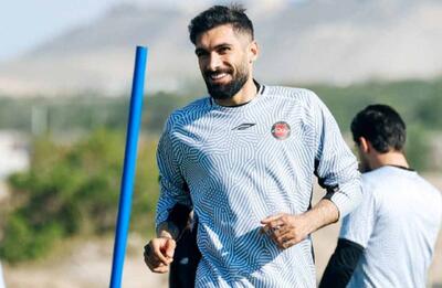 عارف آقاسی به درد پرسپولیس نمی‌خورد و بهتر است در تراکتور بماند
