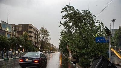 هشدار فرمانداری تهران درمورد وزش باد شدید و رگبار پایتخت
