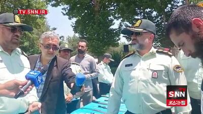 عاملان حمله به یک مغازه عطاری در منطقه کمالشهر کرج دست بسته در برابر قانون + فیلم