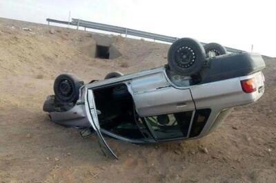 مصدومیت ۱۰ نفر بر اثر واژگونی ۲ خودرو در همدان