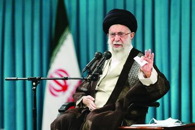 رهبر انقلاب: دلم برای امام خیلی تنگ شده بود/ هر وقت چشمم به امام می افتاد، قلبم شاد می شد
