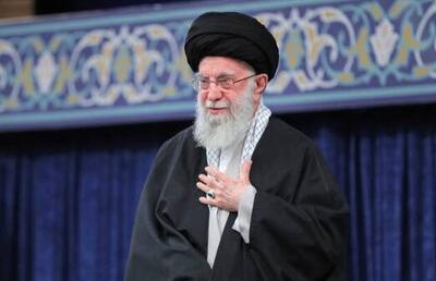 آغاز بیانات رهبر انقلاب در مراسم سالگرد ارتحال امام خمینی (ره)