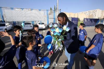 بازدید کلارنس سیدورف از آکادمی استقلال؛ آیا تجربه‌ کلاس جهانی به کمک استعدادهای داخلی می‌آید؟ - پارس فوتبال