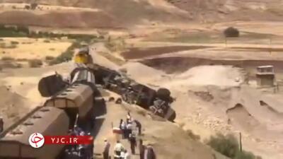 فیلم واگن های خارج شده قطار در لرستان